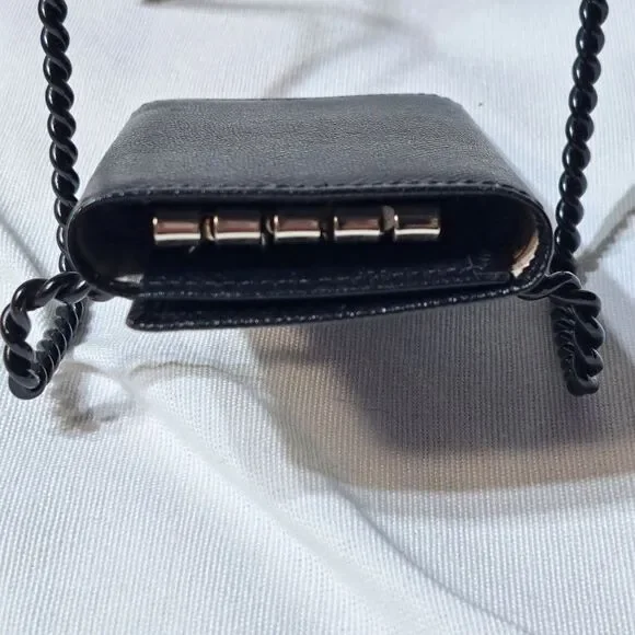 Burberry Black and Cream Key Holder - Picture 10 of 15